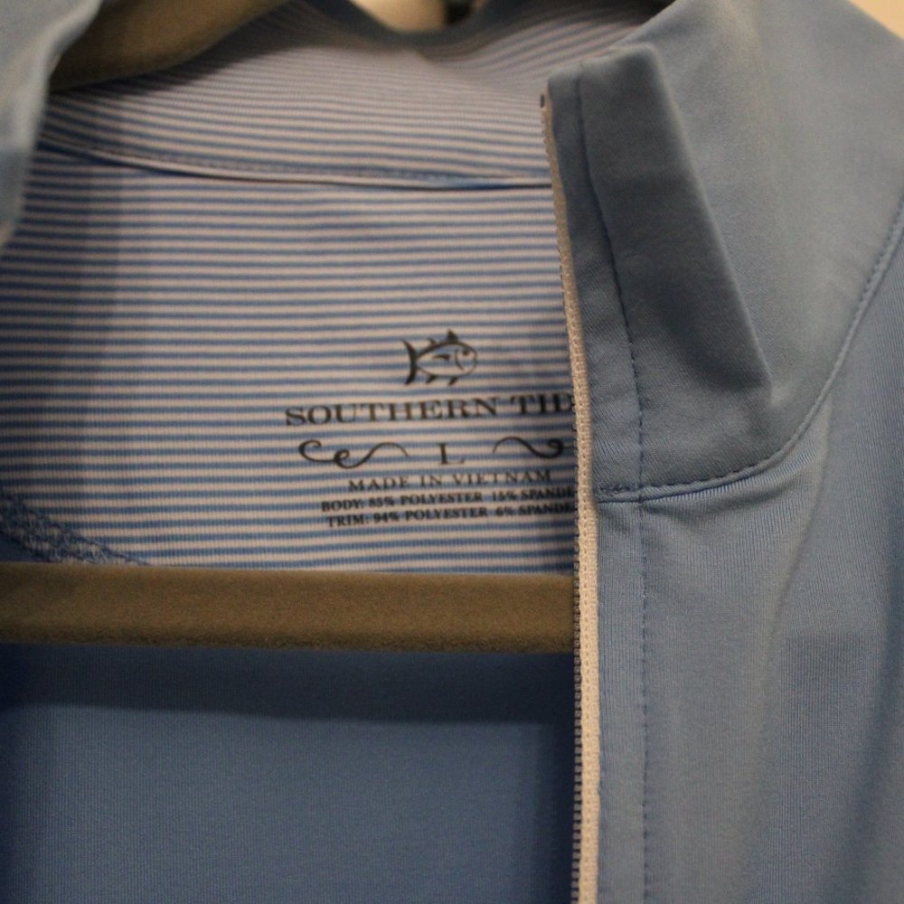 Southern Tides 3/4 zip up - Picture 5 of 9